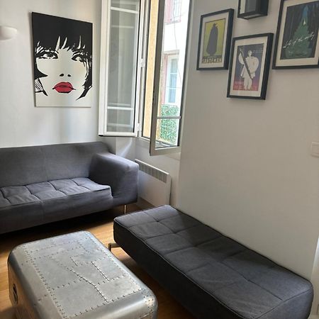 2 Bedroom Funky Apartment In The Heart Of The Old Town Of אנטיב מראה חיצוני תמונה