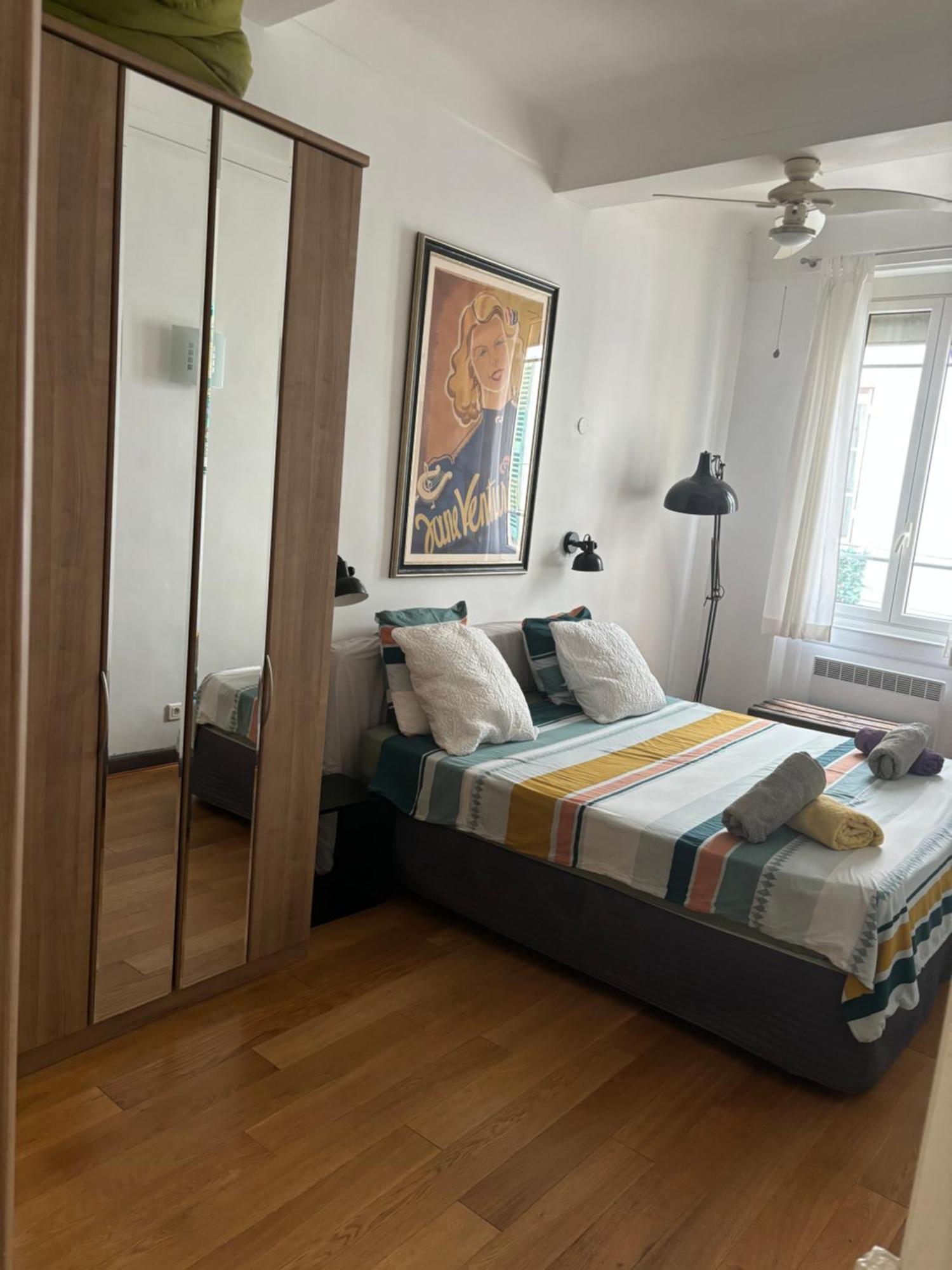 2 Bedroom Funky Apartment In The Heart Of The Old Town Of אנטיב מראה חיצוני תמונה