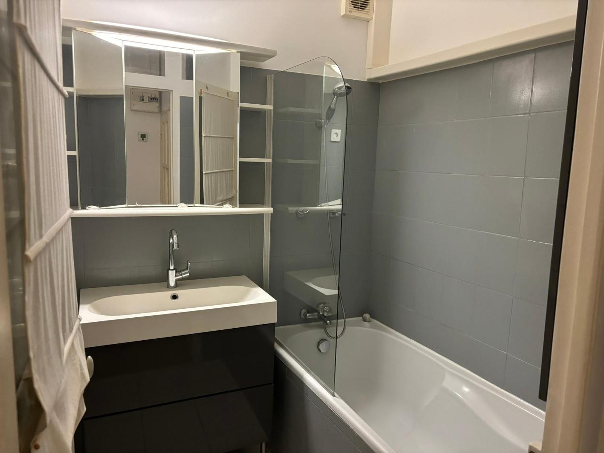 2 Bedroom Funky Apartment In The Heart Of The Old Town Of אנטיב מראה חיצוני תמונה